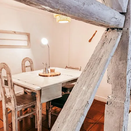 Typical By Gt House Lizbona