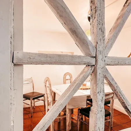 公寓 Typical By Gt House